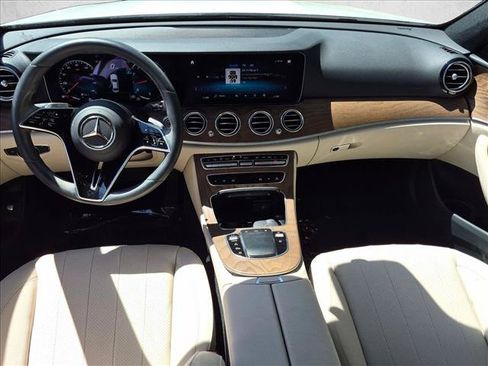 Used 2023 Mercedes-Benz E 350 Sedan image 19