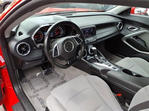 Used 2023 Chevrolet Camaro LT image 9