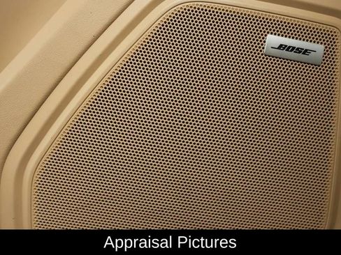 Certified 2022 Porsche Macan image 31