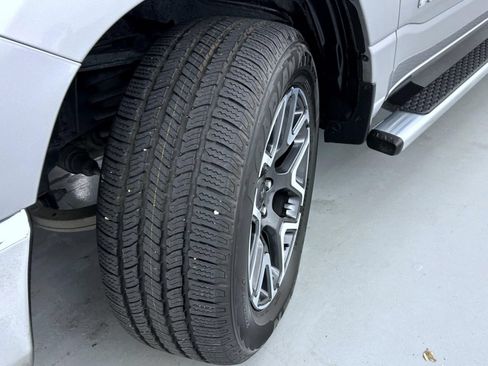 Used 2023 RAM 1500 Laramie AWD/4WD image 24