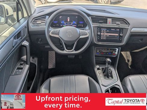 Used 2022 Volkswagen Tiguan SE image 13