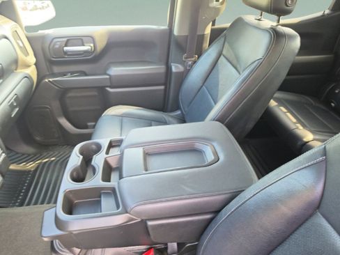Used 2021 Chevrolet Silverado 1500 Custom RWD image 19