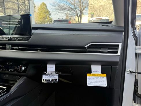 New 2026 Mitsubishi Outlander SE image 28