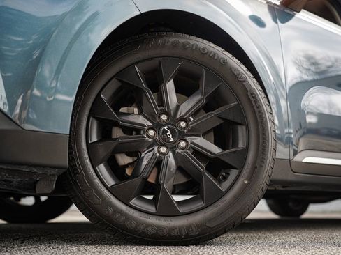 Used 2024 Kia Carnival SX Prestige image 19