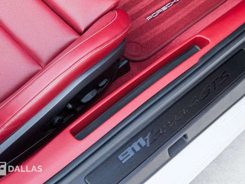 Used 2022 Porsche 911 Targa 4 GTS image 41