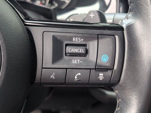 Used 2022 Nissan Pathfinder SV FWD image 30