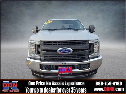 Used 2019 Ford F250 XL w/ XL Value Package image 3
