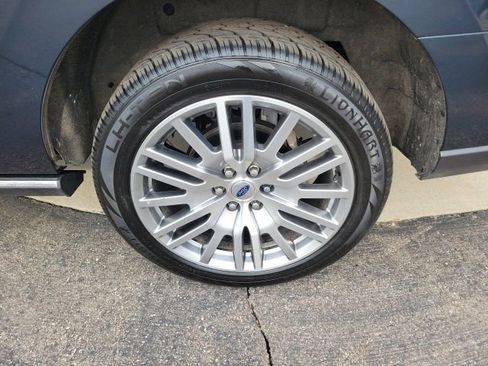 Used 2023 Ford Expedition Limited image 17