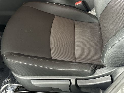 Used 2025 Nissan Sentra SV FWD image 12