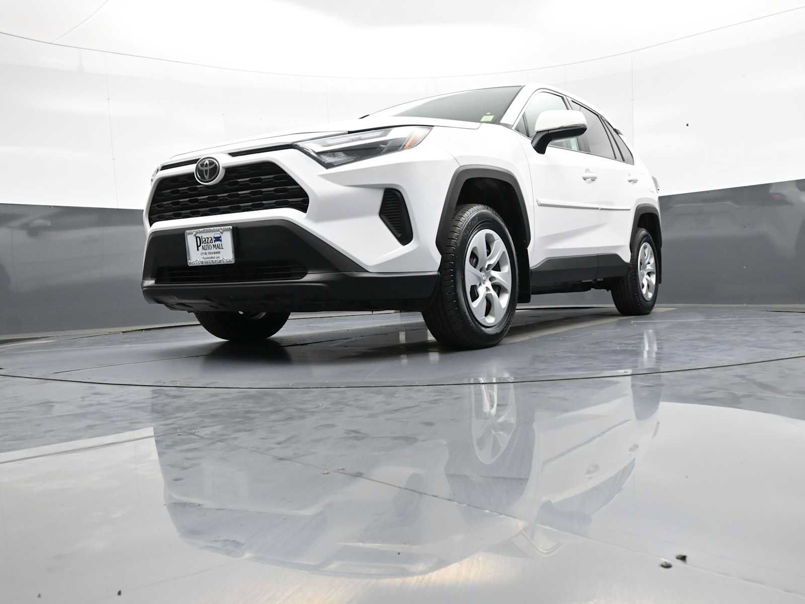 Certified 2023 Toyota RAV4 LE AWD/4WD image 25