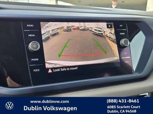 Certified 2022 Volkswagen Taos SE image 22