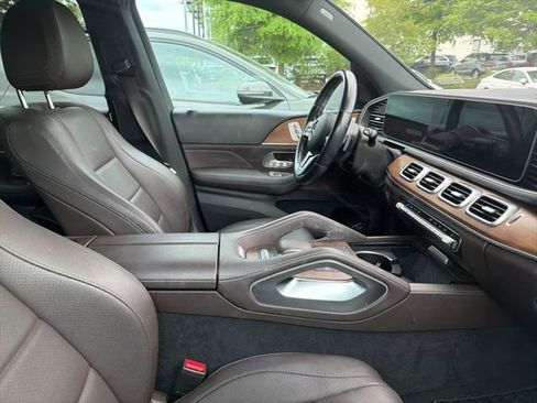 Used 2021 Mercedes-Benz GLS 450 4MATIC image 8