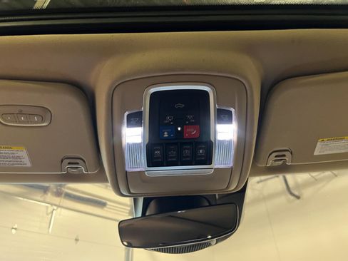 Used 2020 RAM 1500 Laramie image 22