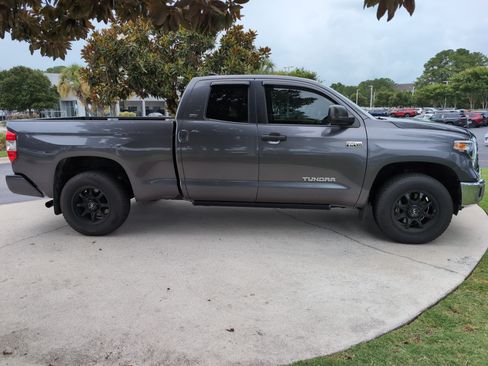 Used 2021 Toyota Tundra SR5 RWD image 11