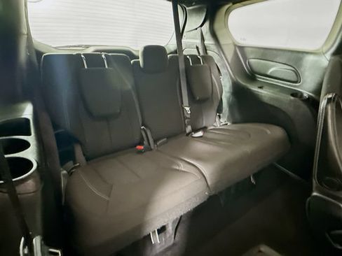 Used 2020 Chrysler Pacifica Touring w/ S Appearance Package FWD image 26