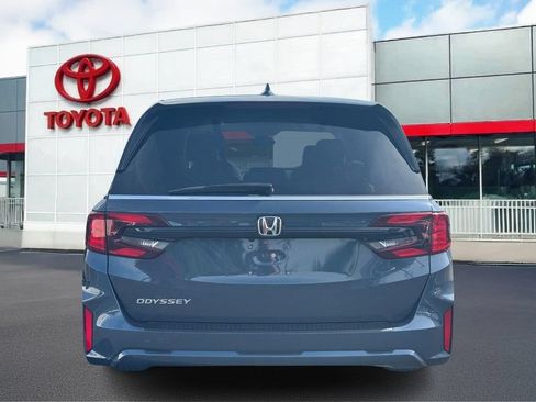 Used 2025 Honda Odyssey EX-L image 6