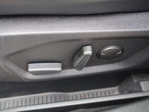 Used 2024 Ford Edge SEL AWD/4WD image 31