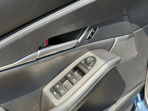 Used 2021 MAZDA CX-30 FWD 2.5 S w/ Select Package image 11