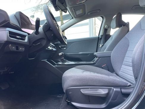 Certified 2025 Kia K4 EX image 19