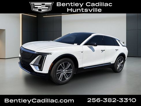 Certified 2024 Cadillac Lyriq Luxury RWD image 1