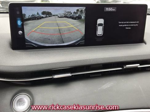 Used 2022 Genesis GV70 2.5T image 25