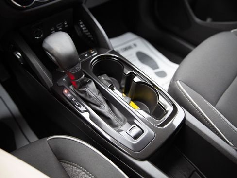 Used 2022 Chevrolet TrailBlazer LT w/ Convenience Package image 15