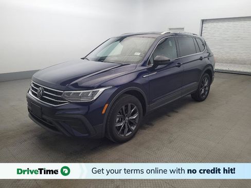 Used 2022 Volkswagen Tiguan SE image 1