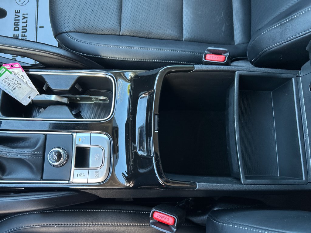 Used 2025 Kia Telluride LX FWD image 19
