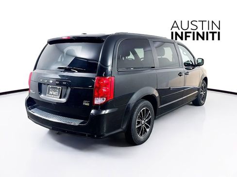 Used 2017 Dodge Grand Caravan GT image 7