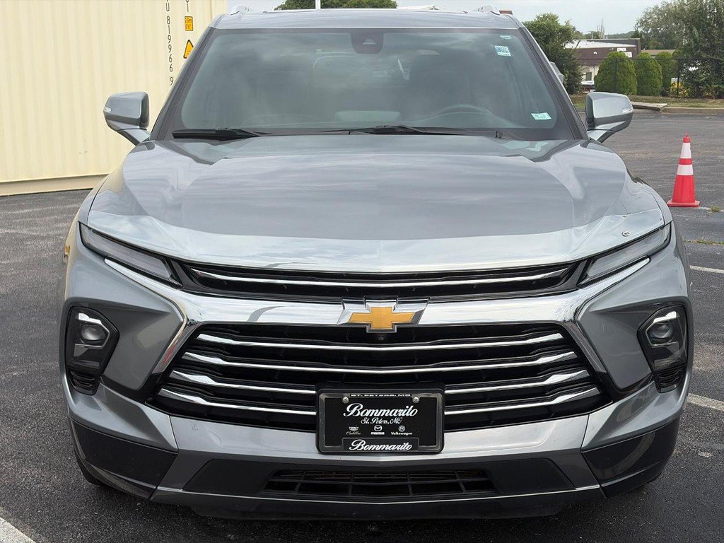 Used 2023 Chevrolet Blazer Premier w/ Driver Confidence II Package AWD/4WD image 2