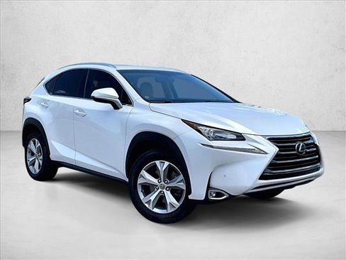 Used 2017 Lexus NX 200t FWD image 11