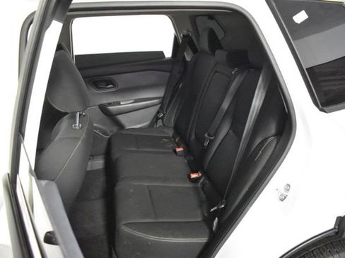 Used 2025 Nissan Rogue S AWD/4WD image 22