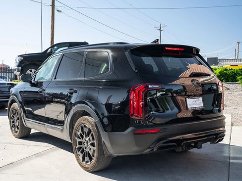 Used 2021 Kia Telluride EX w/ EX Premium Package AWD/4WD image 5