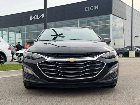 Used 2023 Chevrolet Malibu LT FWD image 2