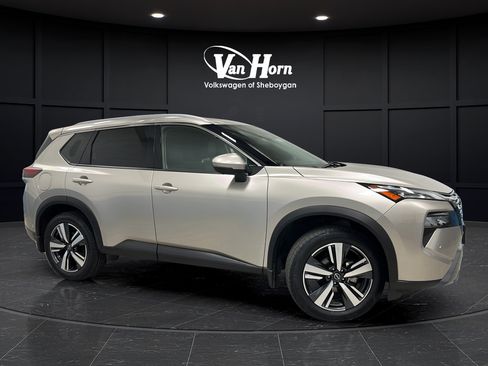 Used 2025 Nissan Rogue SL w/ SL Premium Package AWD/4WD image 1