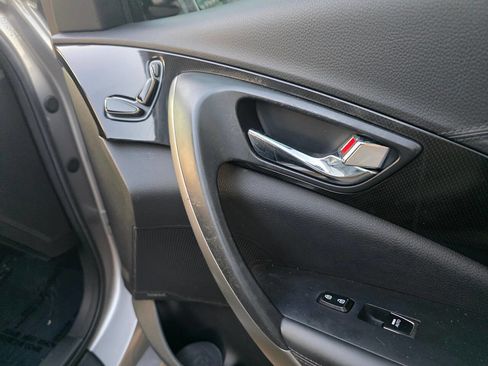 Used 2012 Hyundai Azera Base 4dr Sedan image 22