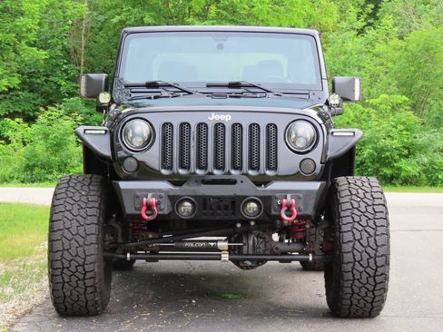 Used 2017 Jeep Wrangler Sport w/ Quick Order Package 23S AWD/4WD image 9