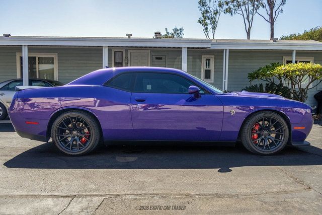 Used 2016 Dodge Challenger SRT Hellcat RWD image 9