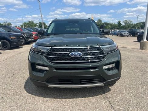 Certified 2023 Ford Explorer XLT w/ Equipment Group 202A AWD/4WD image 2