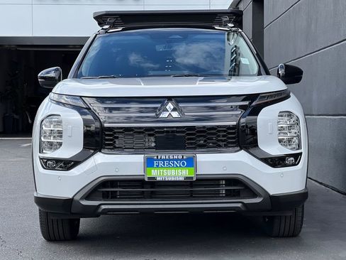 New 2026 Mitsubishi Outlander AWD image 10