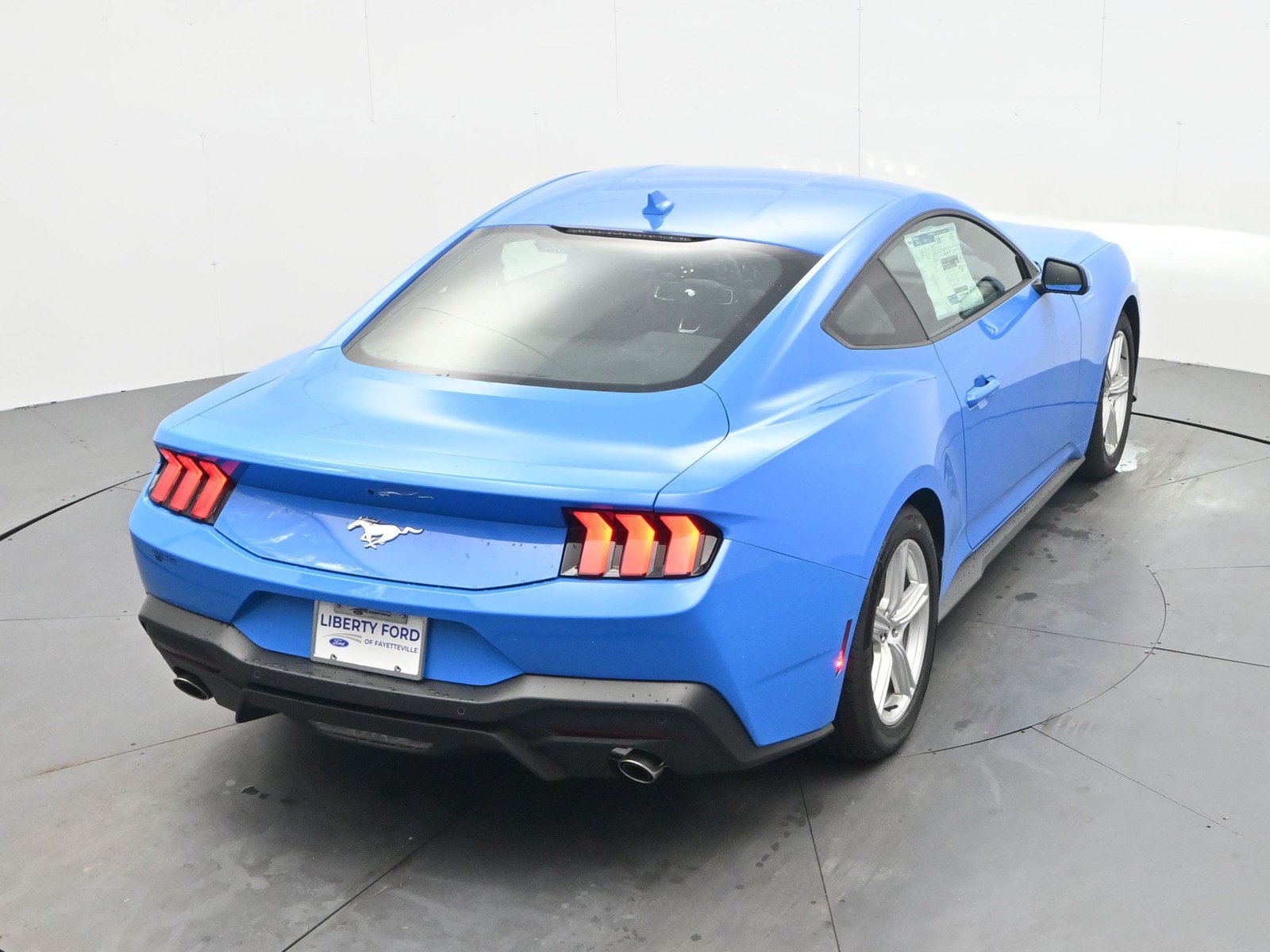 Used 2026 Ford Mustang Coupe RWD image 22