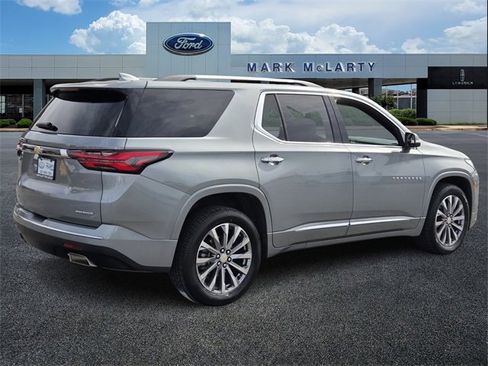 Used 2023 Chevrolet Traverse Premier image 5