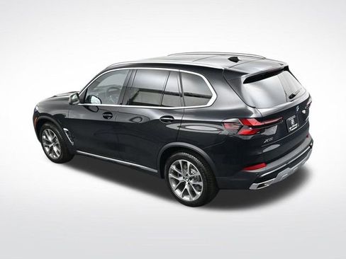 New 2026 BMW X5 xDrive50e image 23