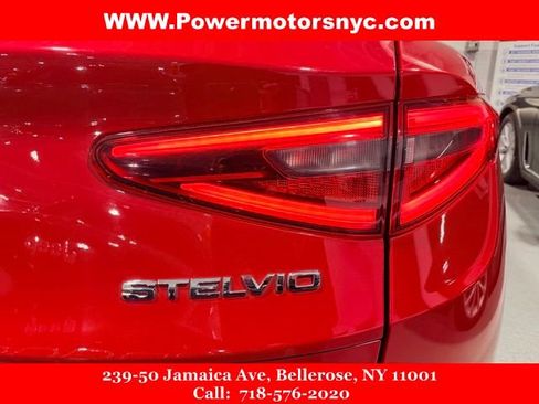 Used 2022 Alfa Romeo Stelvio Ti image 17