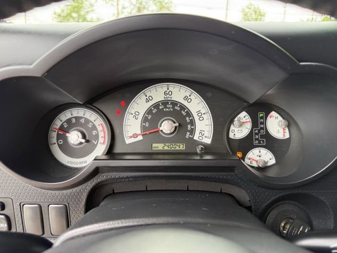 Used 2007 Toyota FJ Cruiser 4WD image 15