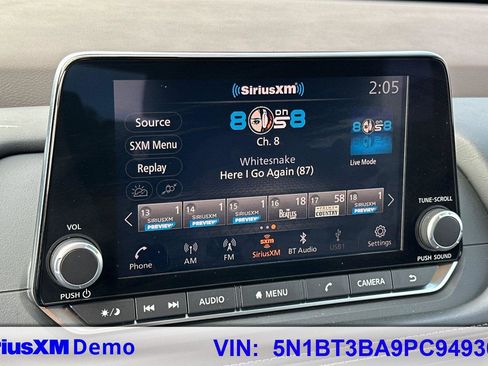 Used 2023 Nissan Rogue SV image 28