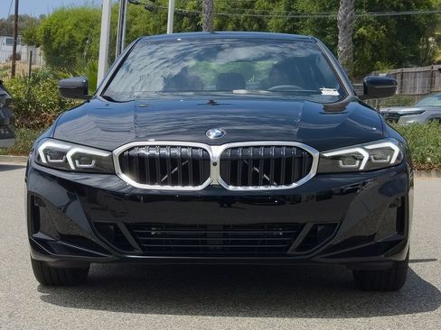 New 2026 BMW 330i Sedan w/ Convenience Package RWD image 2