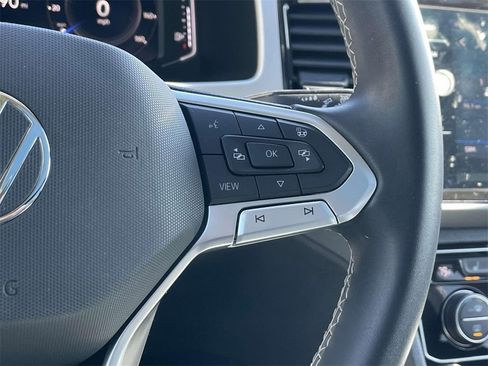 Certified 2022 Volkswagen Atlas SEL image 24