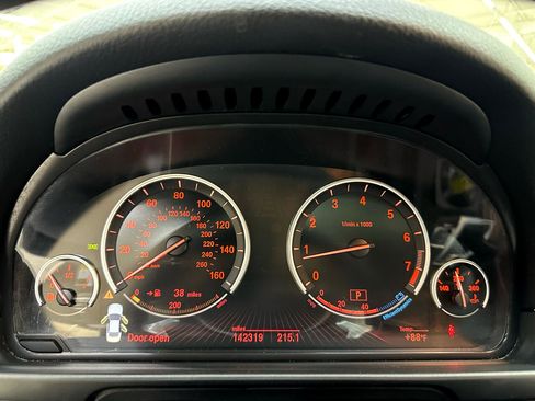 Used 2013 BMW 550i Sedan image 23