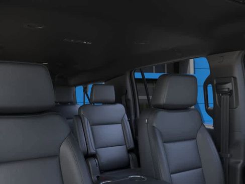 New 2026 Chevrolet Suburban LT w/ Comfort Package AWD/4WD image 24